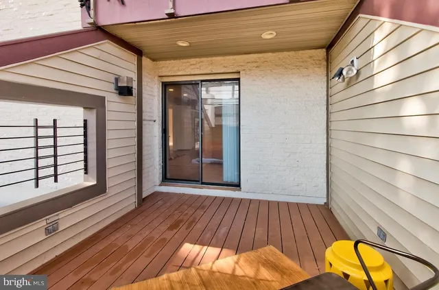 $3,000 | 10320 Westlake Drive, Unit E103, Bethesda, MD 20817