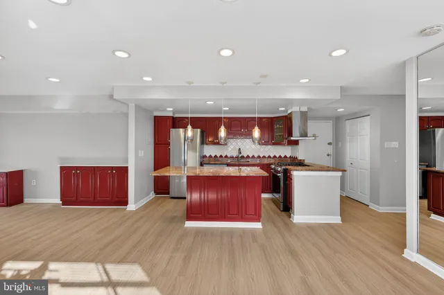 $3,000 | 10320 Westlake Drive, Unit E103, Bethesda, MD 20817