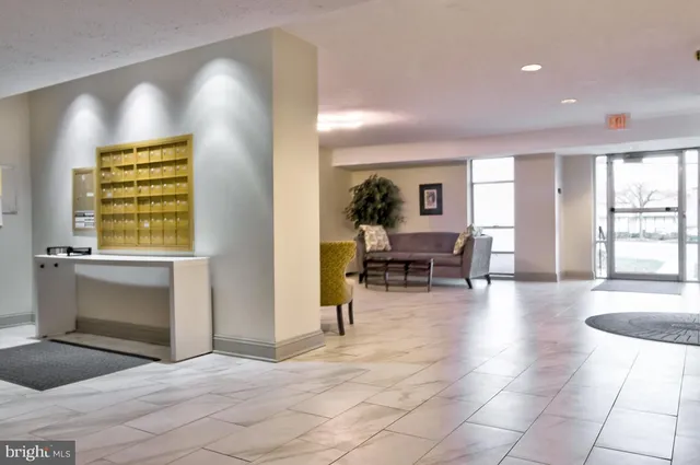 $3,000 | 10320 Westlake Drive, Unit E103, Bethesda, MD 20817