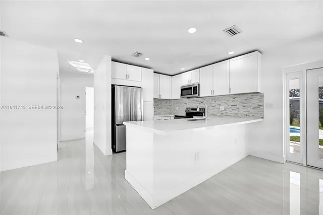 $805,000 | 20030 Island Road, Cutler Bay, FL 33189