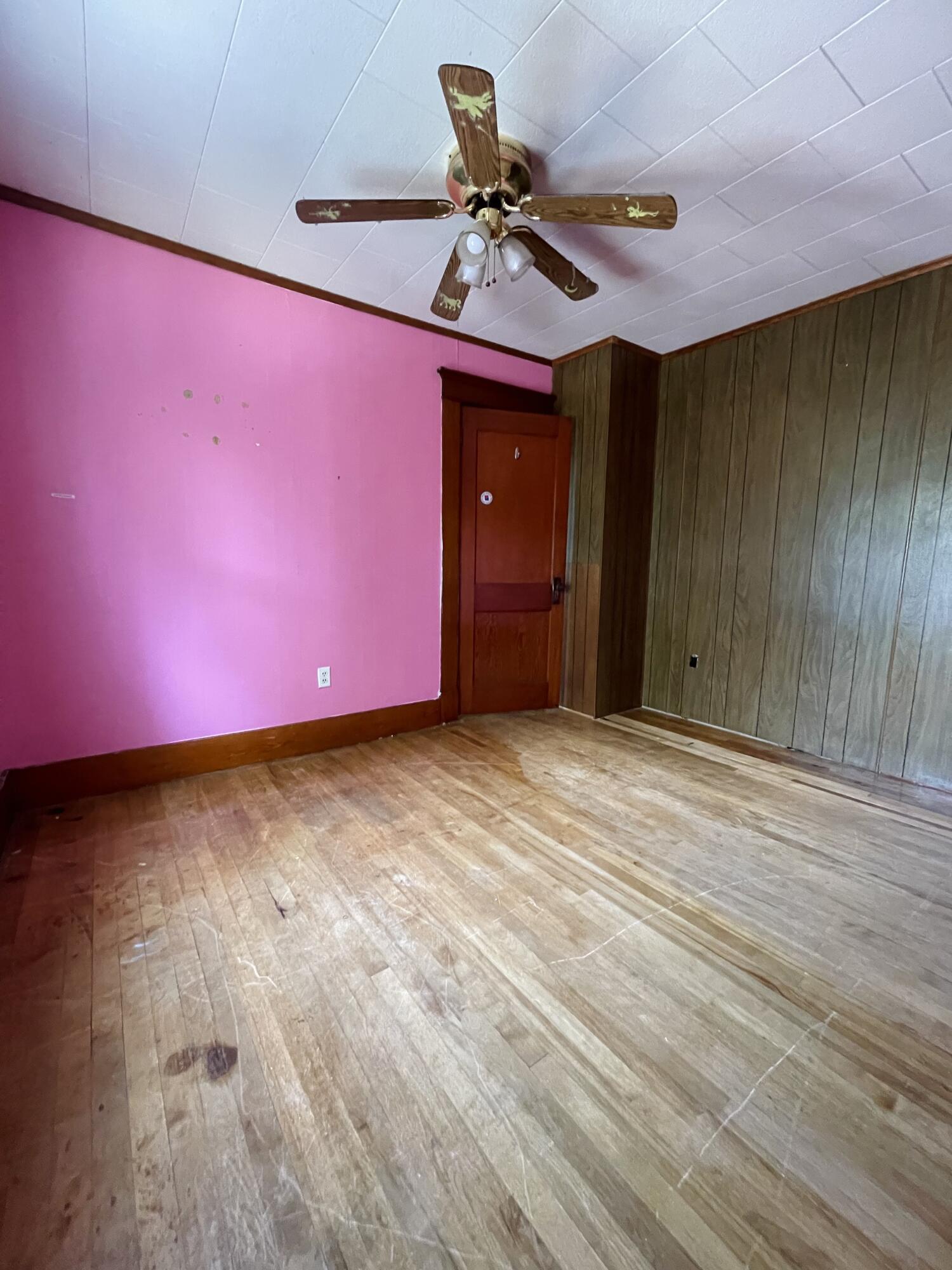 112 Bates Street Millinocket, ME 04462 - Photo 24 of 44 EB70C251-CB99-4B7C-AC5D-411253435D07
