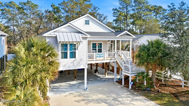 $685,000 | 214 Northeast 35th Street, Oak Island, NC 28465