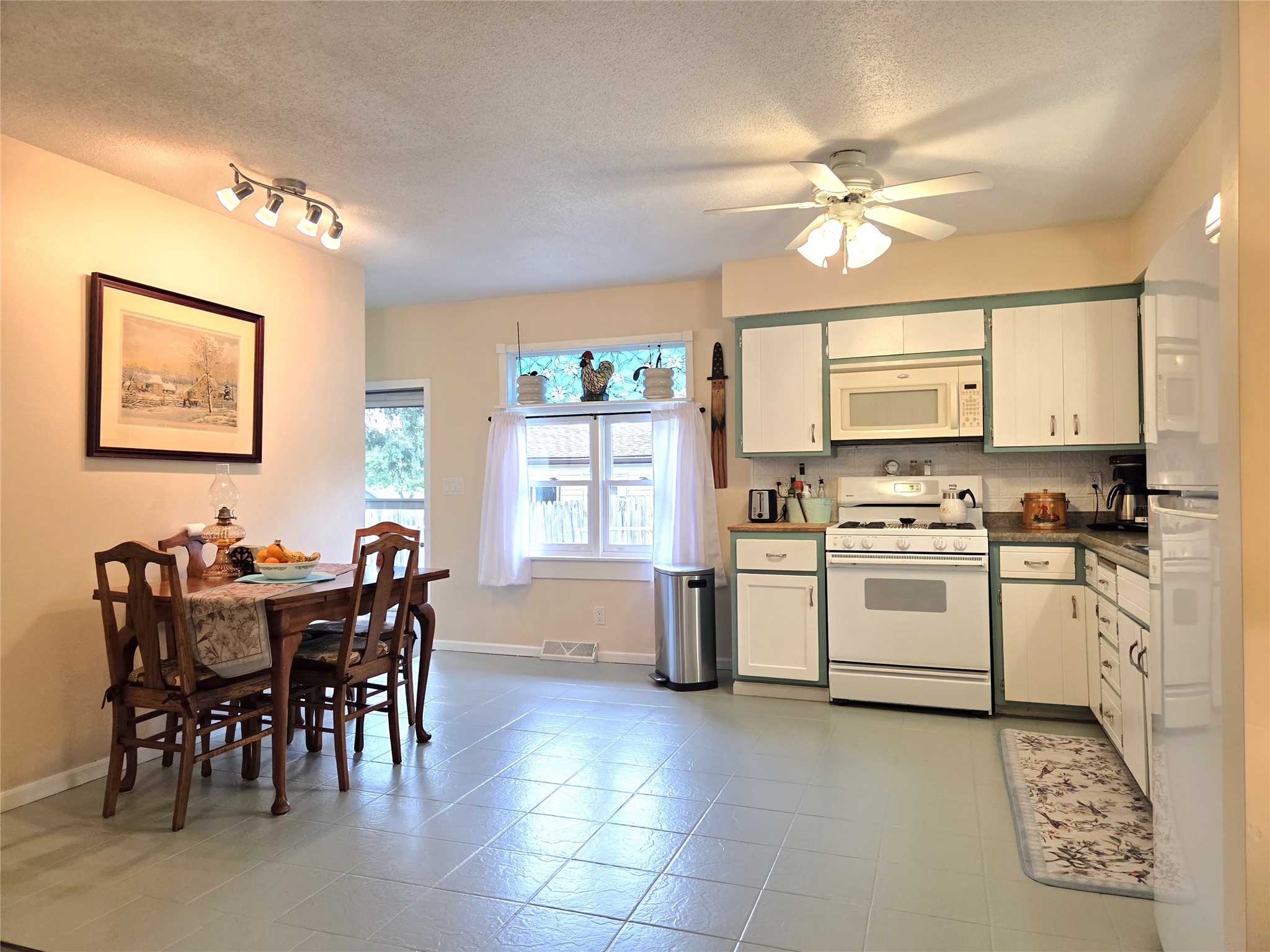 313 1st Avenue Shell Lake, WI 54871 - Photo 11 of 30
