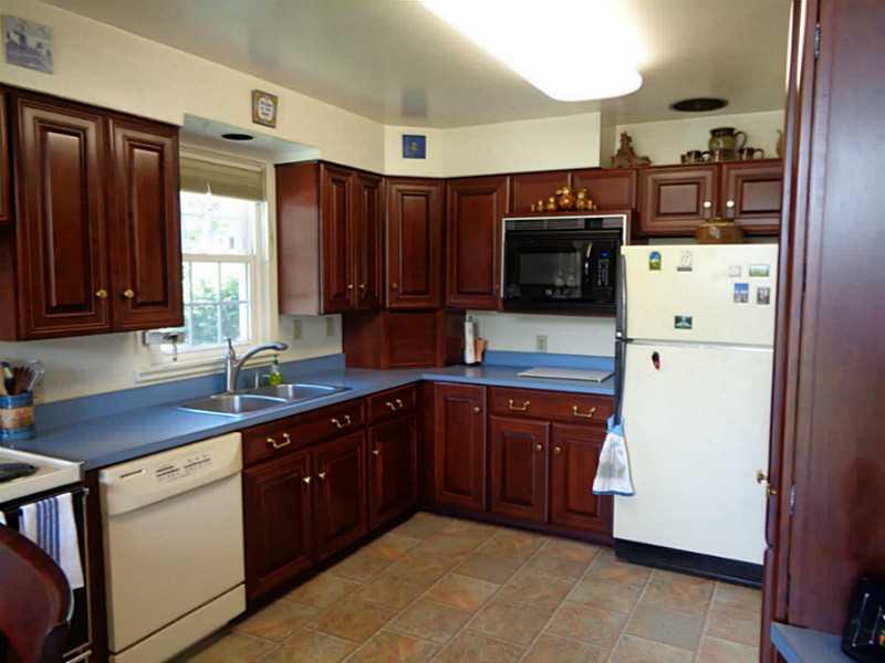 401 Locust Street Indiana, PA 15701 - Photo 8 of 25 Kitchen.