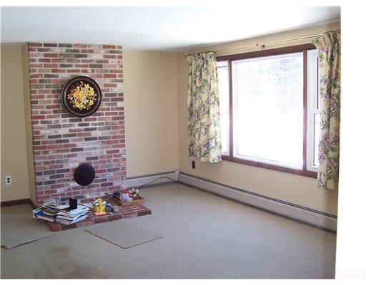 81 Raydon Rd Extension York, ME 03909 - Photo 6 of 19 Living Room. Add your own touches to...