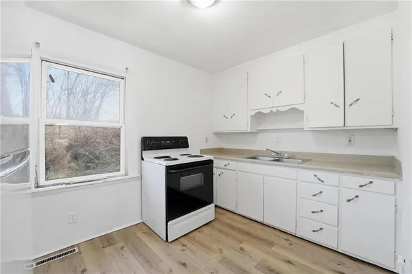 $190,000 | 1313-1315 South Franklin Avenue, Independence, MO 64052