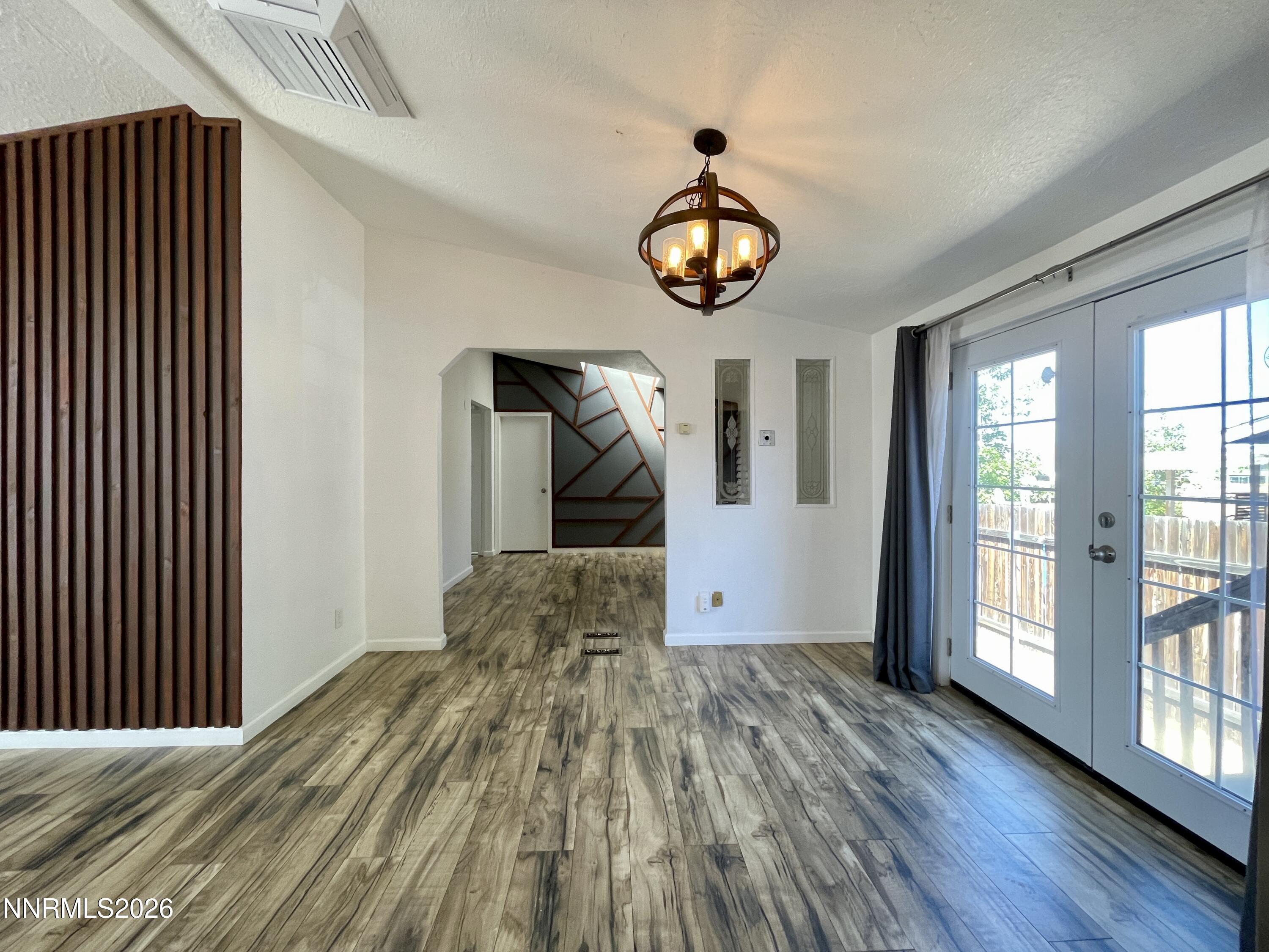 483 West Patrician Drive Reno, NV 89506 - Photo 23 of 43 Dining into Flex Space