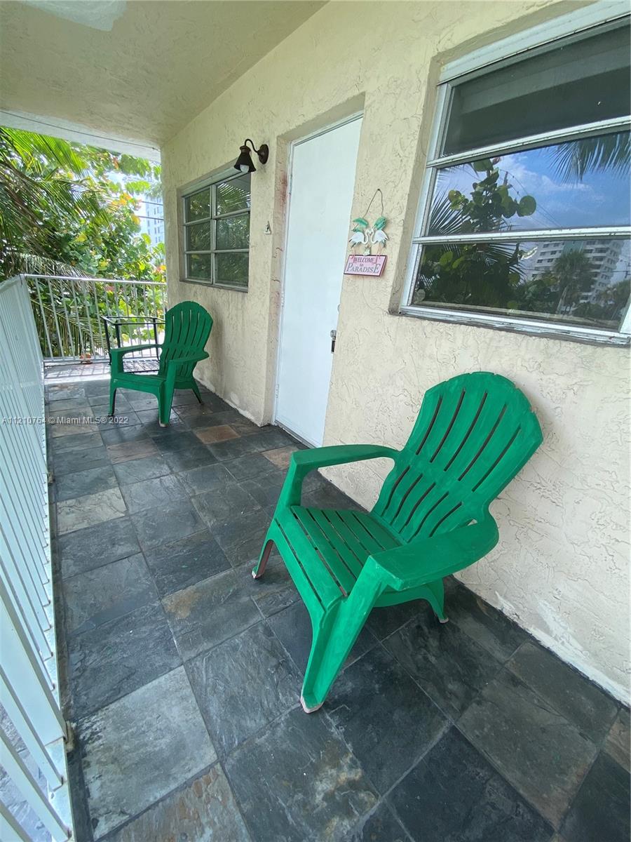 a view of a bench in a patio