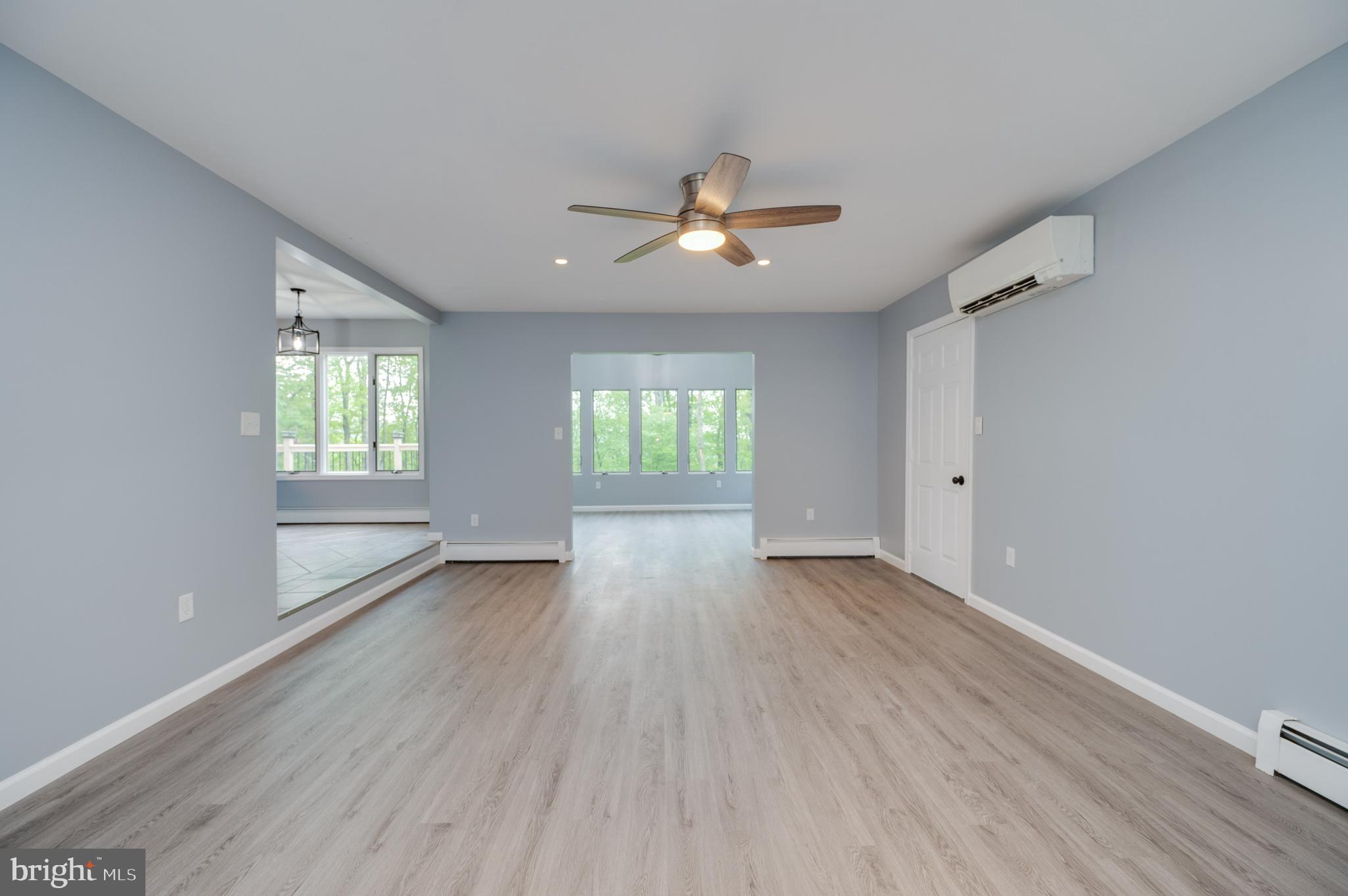 33 Edgewood Road Boyertown, PA 19512 - Photo 23 of 53 Livingroom