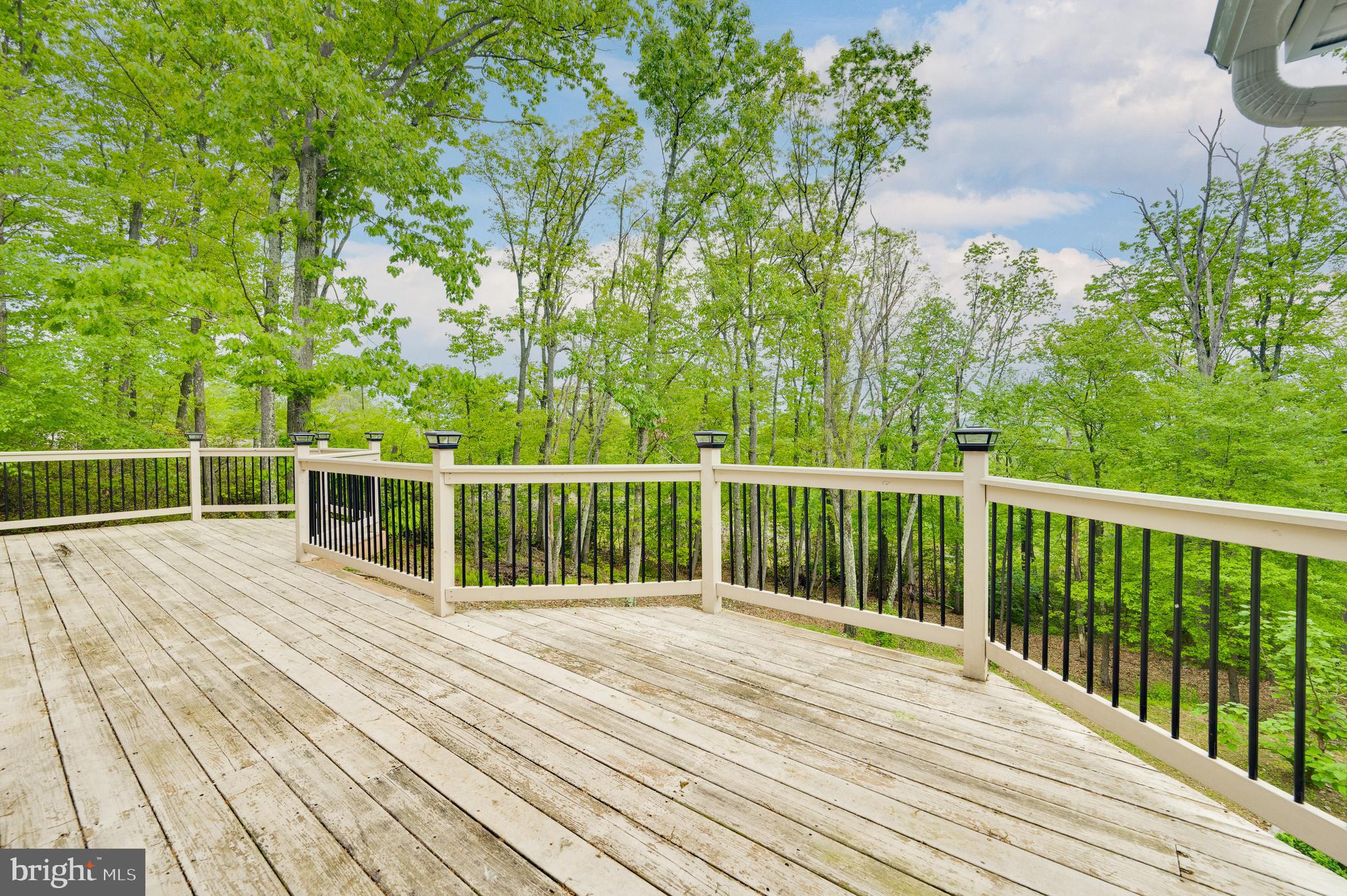 33 Edgewood Road Boyertown, PA 19512 - Photo 40 of 53 Deck out back