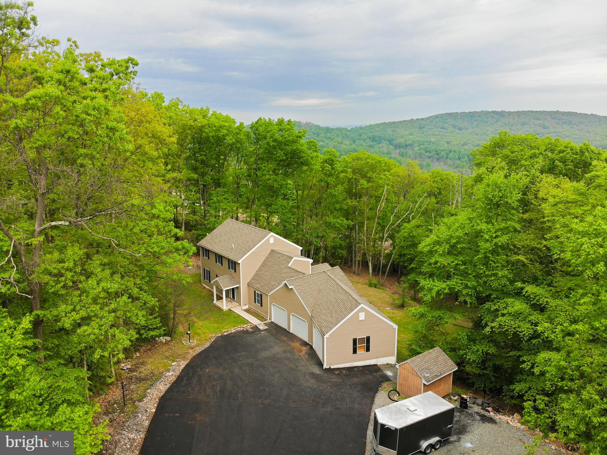 33 Edgewood Road Boyertown, PA 19512 - Photo 4 of 53