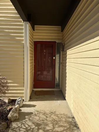 $2,850 | 713 Pinehurst Court, Union, NJ 07083