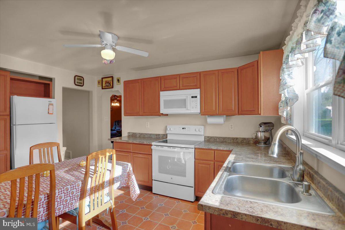 4150 Painted Sky Road Reading, PA 19606 - Photo 12 of 25 Gallery Image 12