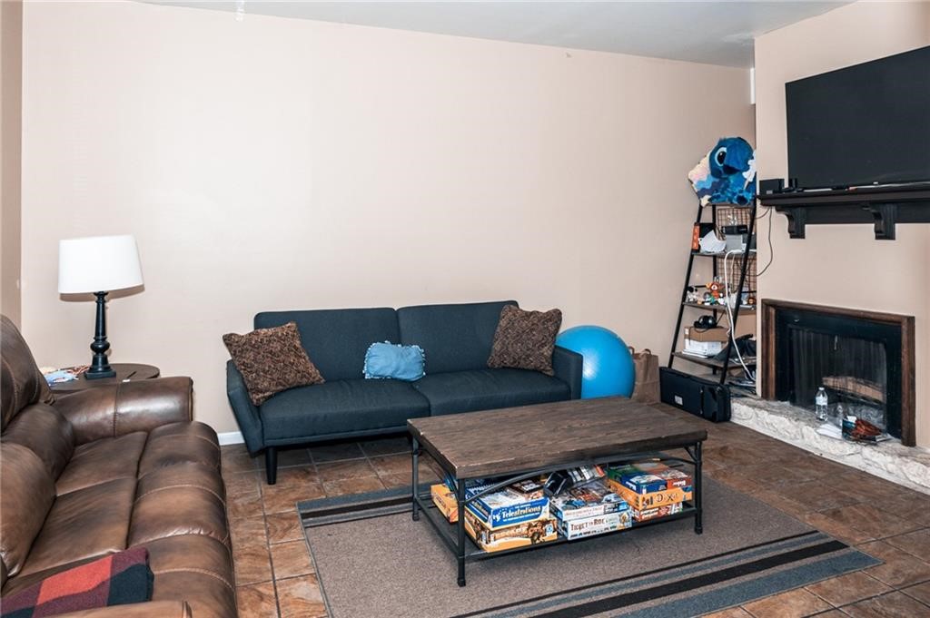 2529 Rio Grande Street, Unit 11 Austin, TX 78705 - Photo 5 of 15