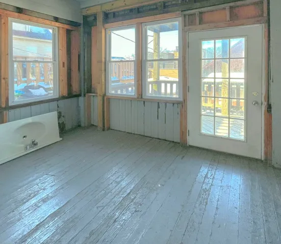 $2,500 | 2442 North Ashland Avenue, Unit 3, Chicago, IL 60614