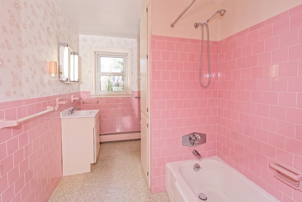 29 Shaw Farm Road Holliston, MA 01746 - Photo 28 of 37 Gallery Image 28