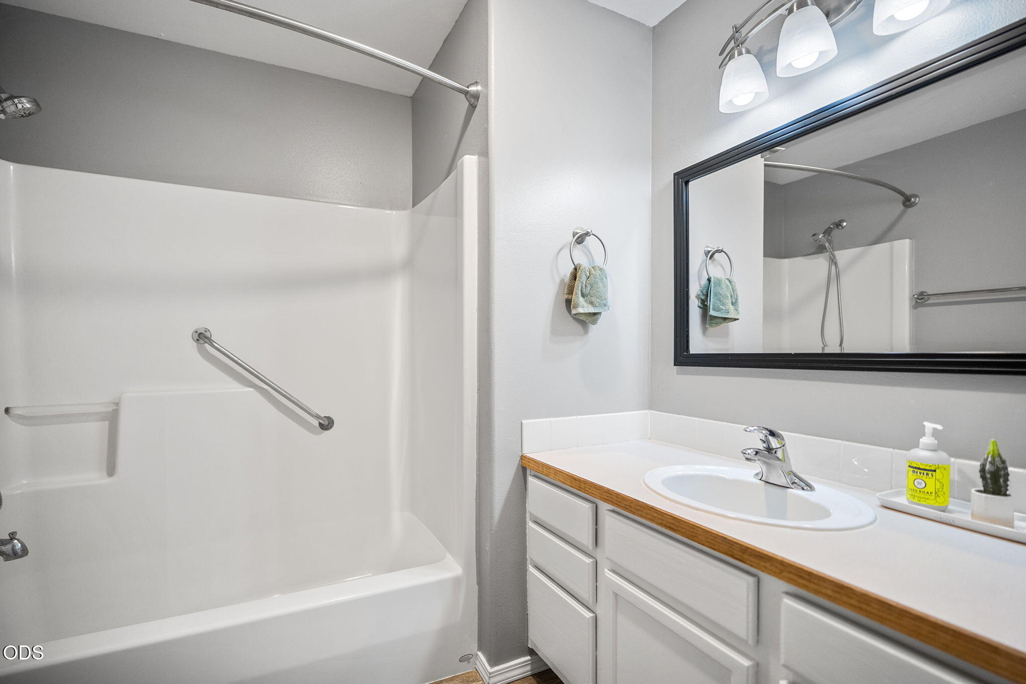 1215 Southwest 32nd Court Redmond, OR 97756 - Photo 20 of 29