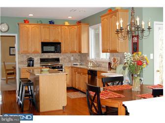 11 Murray Road Moorestown, NJ 08057 - Photo 3 of 12