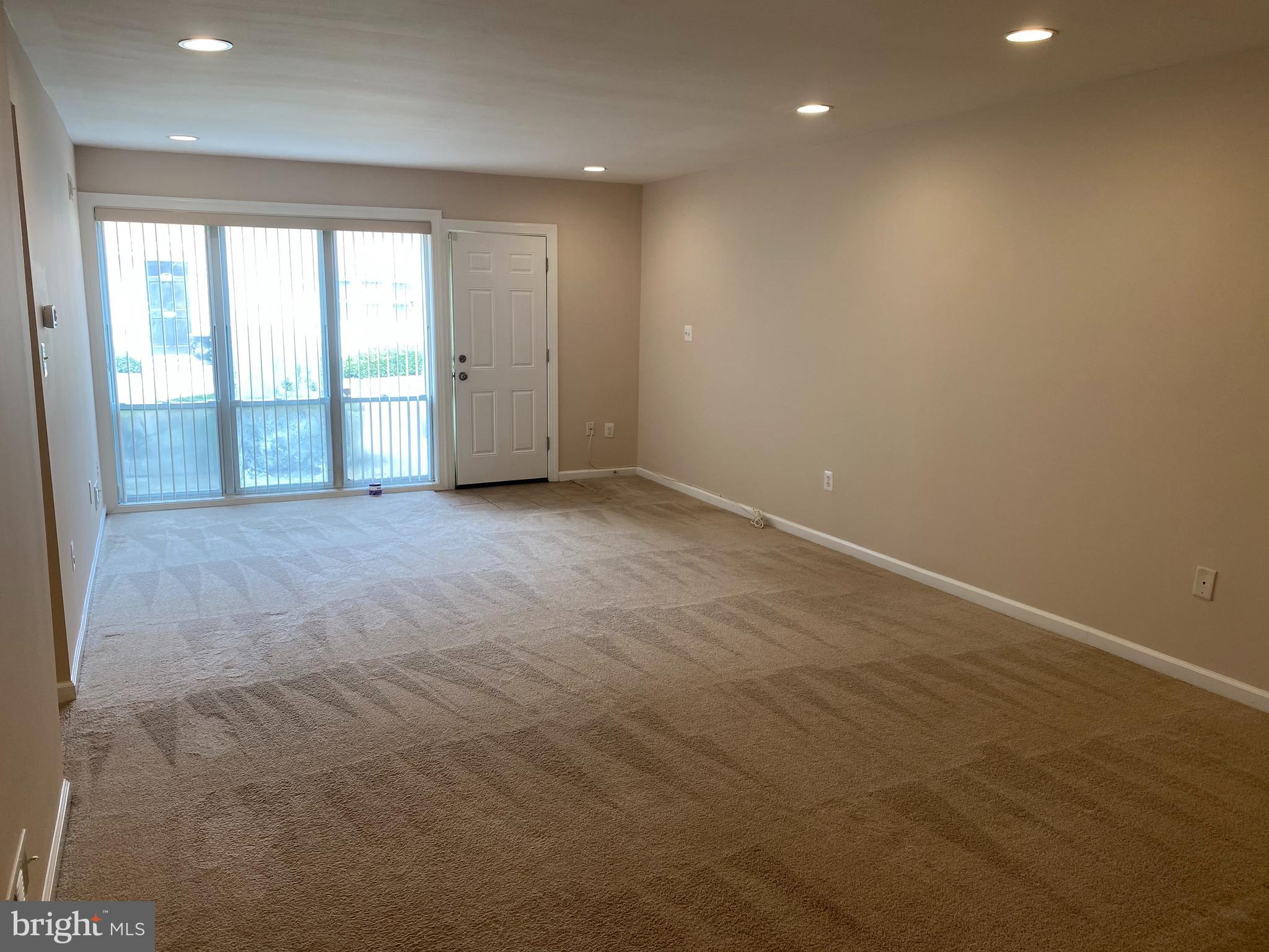 1851 Addison Road South District Heights, MD 20747 - Photo 5 of 16 Living Room