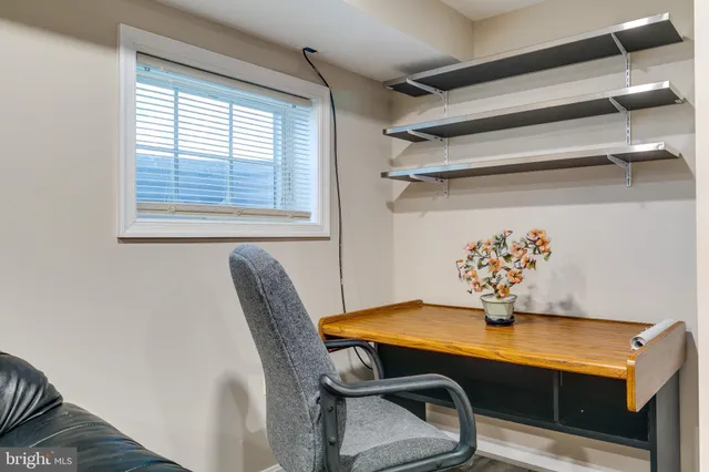 $1,750 | 12400 B Bennett Road, Oak Hill, VA 20171