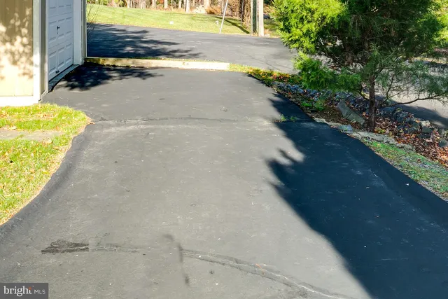 $1,750 | 12400 B Bennett Road, Oak Hill, VA 20171