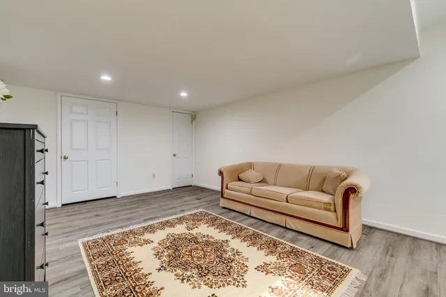 $1,750 | 12400 B Bennett Road, Oak Hill, VA 20171