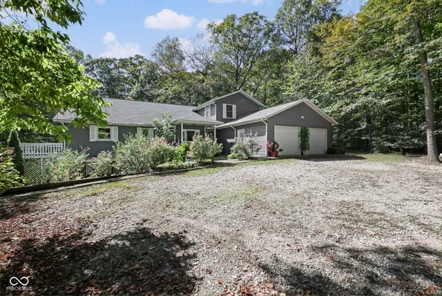 $539,900 | 3016 South Conservation Club Road, Morgantown, IN 46160