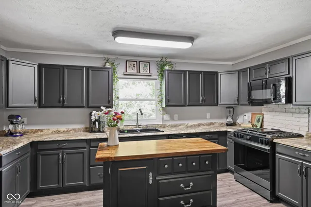 $539,900 | 3016 South Conservation Club Road, Morgantown, IN 46160