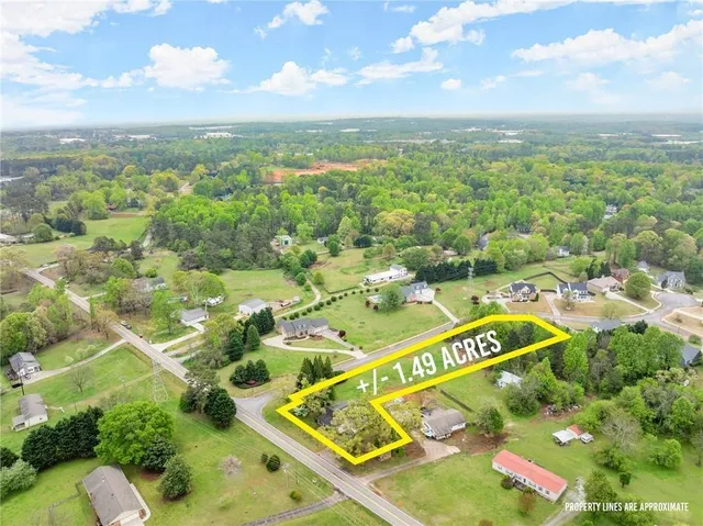 $239,000 | 4955 Flat Creek Road, Oakwood, GA 30566