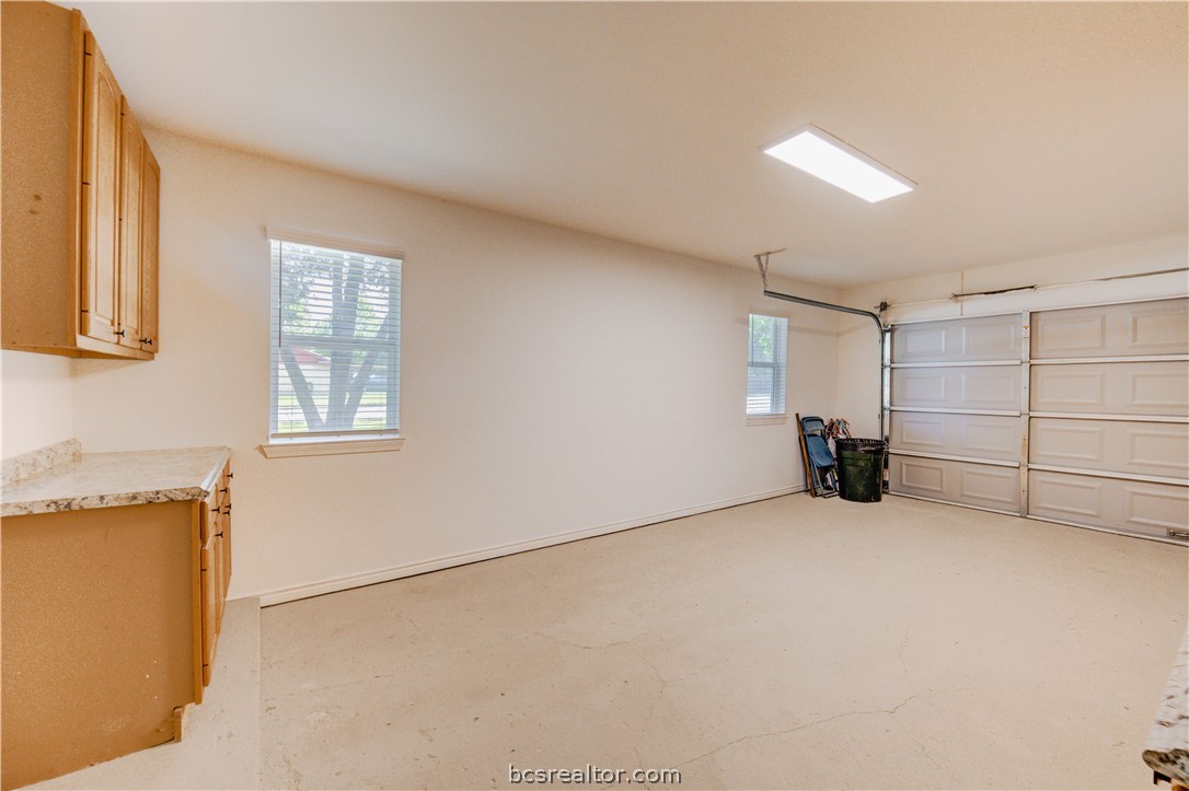 703 Horlock Street Navasota, TX 77868 - Photo 18 of 37