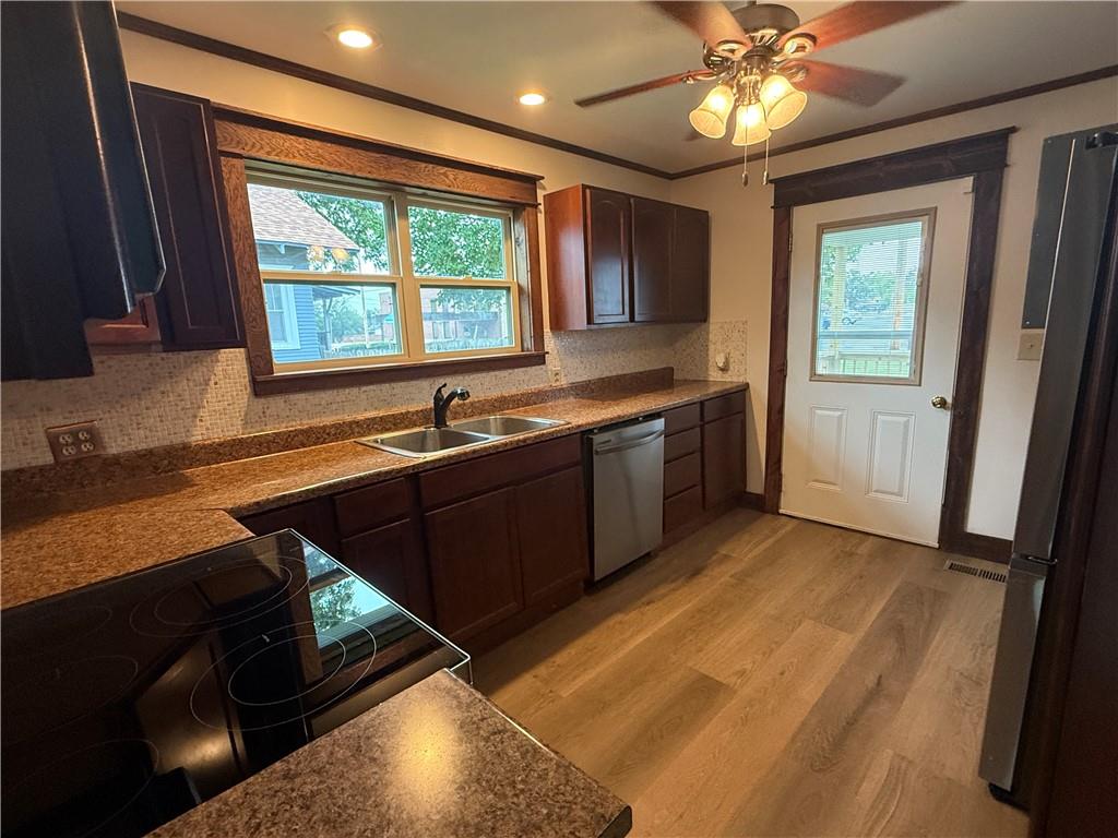 412 North 8th Street Independence, KS 67301 - Photo 10 of 45