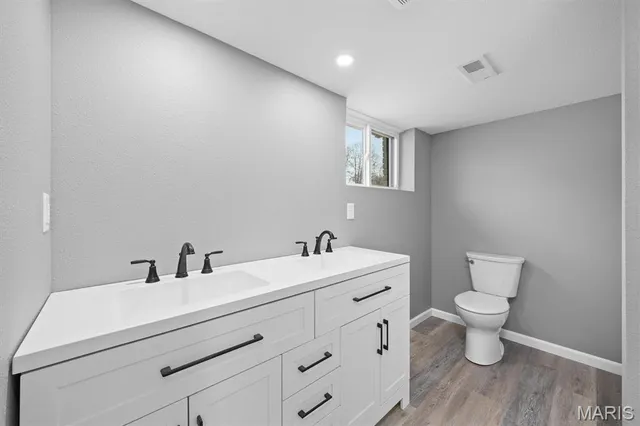 $399,900 | 436 North Olive Street, Trenton, IL 62293