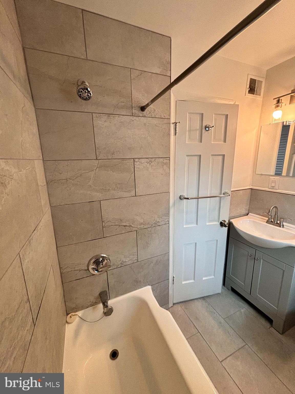 3810 V Street Southeast, Unit 301 Washington, DC 20020 - Photo 13 of 30 Bathroom View
