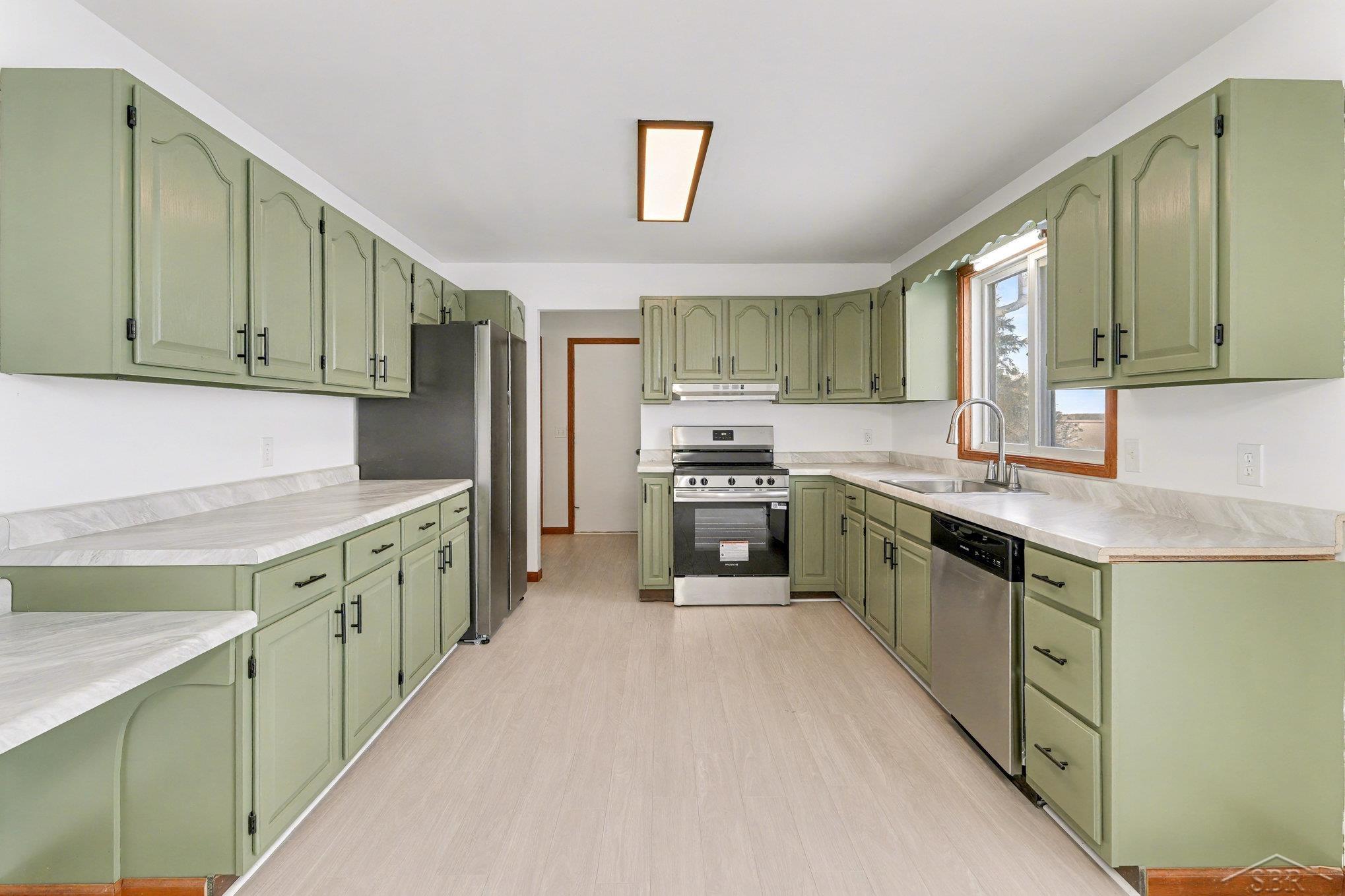 16030 Grabowski Road St. Charles, MI 48655 - Photo 5 of 16 50197632-e65fb9ea-c95e-438c-997d-37325598197f.JPG