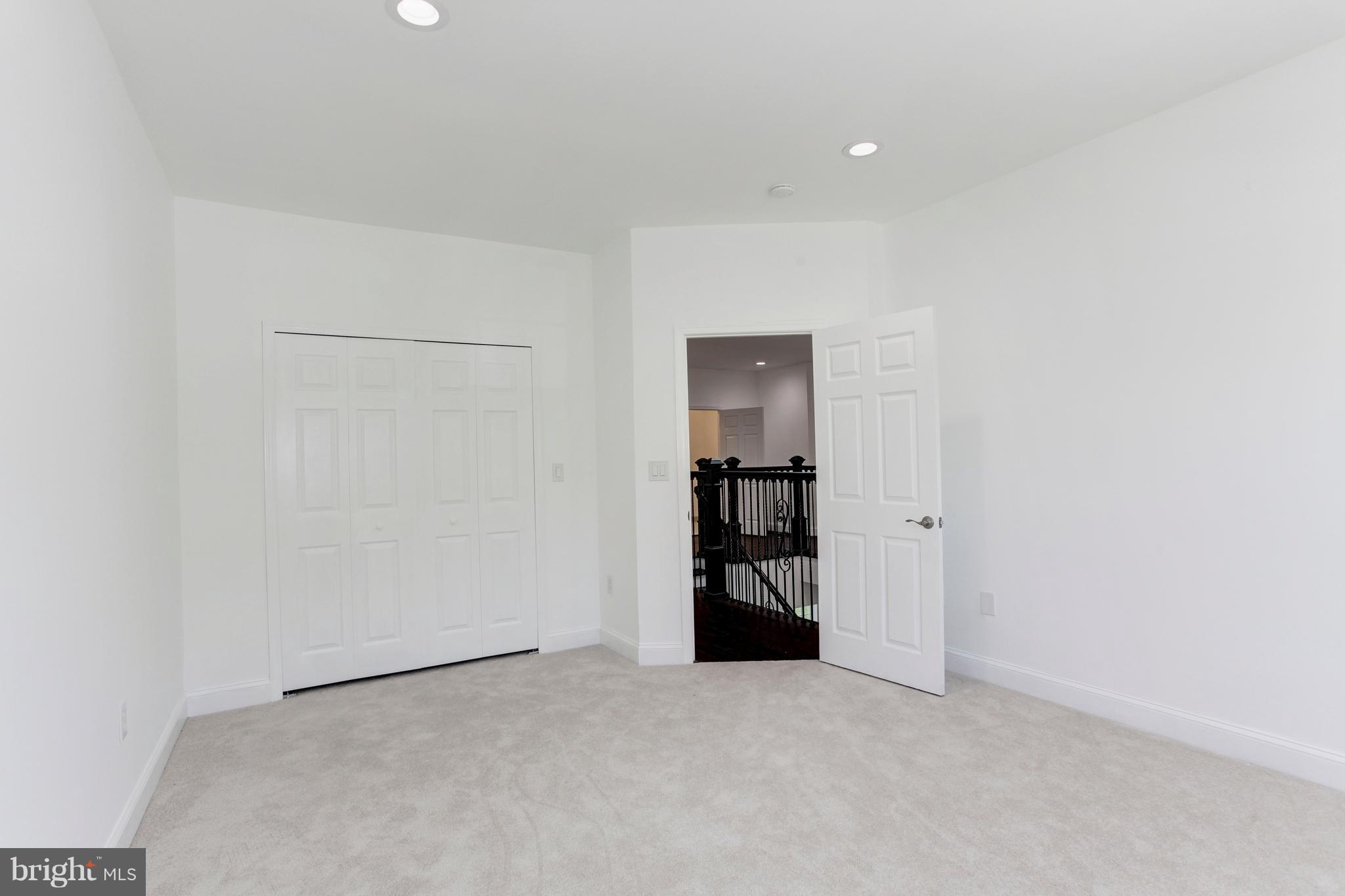 7505 June Street Springfield, VA 22150 - Photo 23 of 29 an empty room with closet