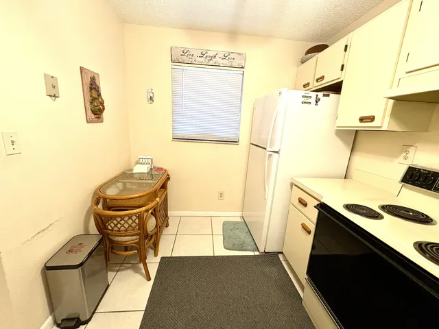 $2,000 | 9485 Boca Cove Circle, Unit 709, Boca Raton, FL 33428