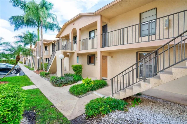 $2,000 | 9485 Boca Cove Circle, Unit 709, Boca Raton, FL 33428