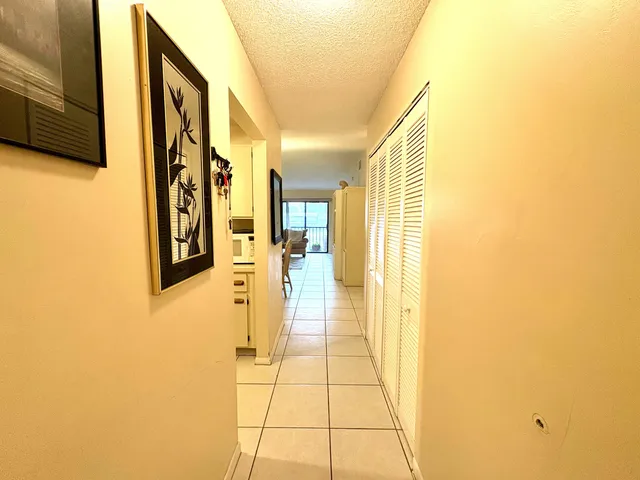 $2,000 | 9485 Boca Cove Circle, Unit 709, Boca Raton, FL 33428