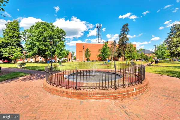 $549,900 | 1712 Washington Avenue, Fredericksburg, VA 22401