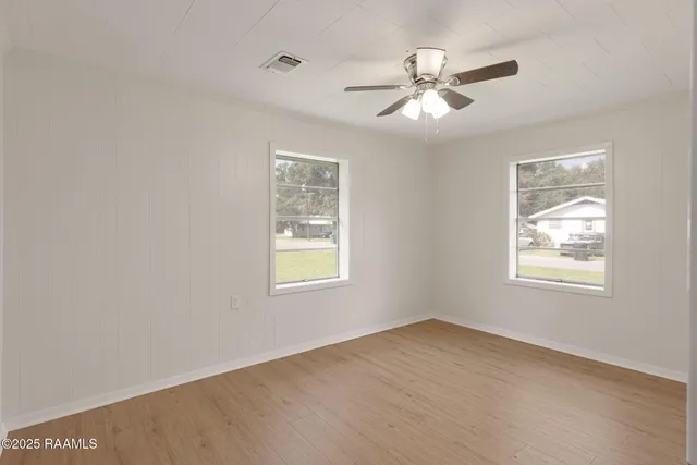 $195,000 | 711 North Deshotel Avenue, Kaplan, LA 70548