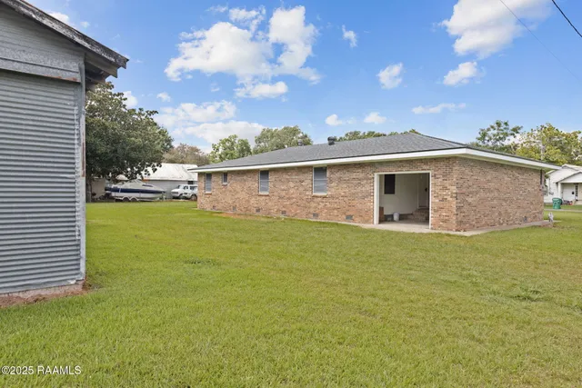 $195,000 | 711 North Deshotel Avenue, Kaplan, LA 70548
