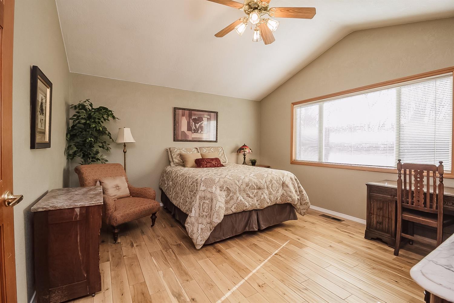 2528 Roberts Road Medford, OR 97504 - Photo 18 of 26 Additional Photo