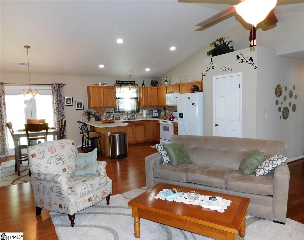 6 Hartman Road Greer, SC 29651 - Photo 7 of 23