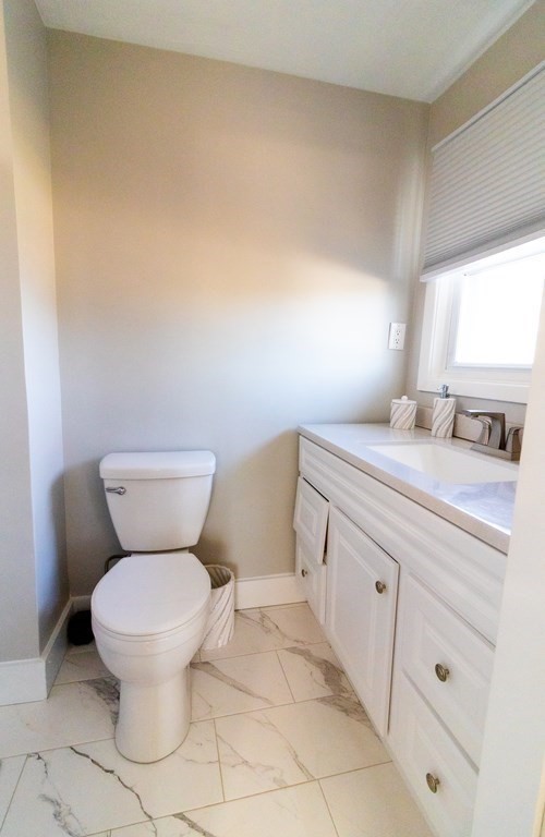 2 Bayberry Lane Framingham, MA 01701 - Photo 20 of 28