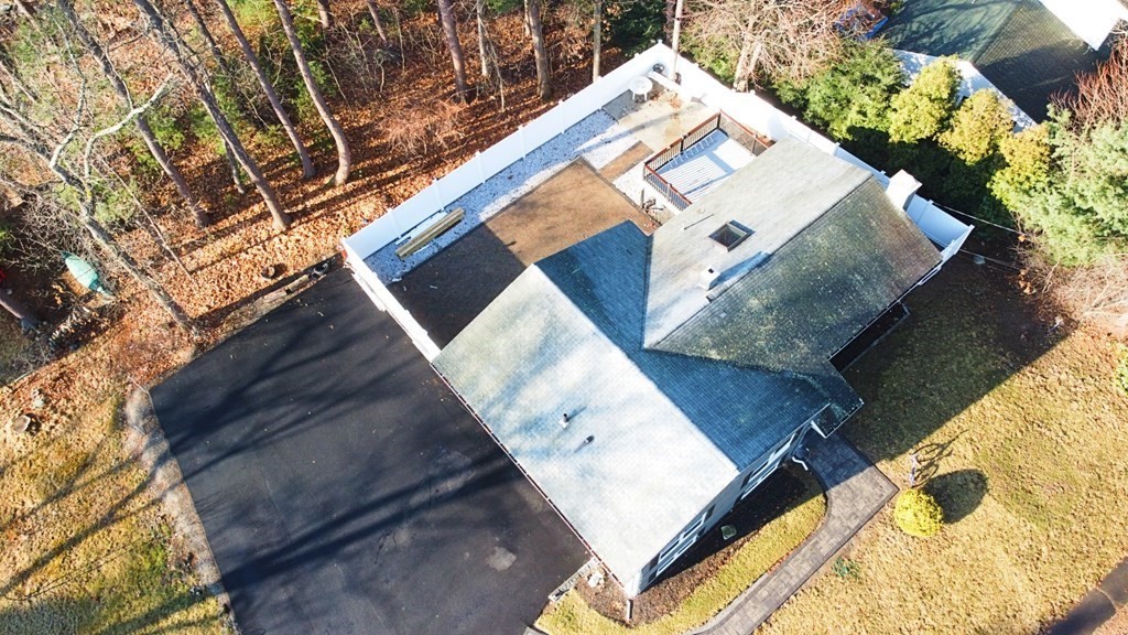 2 Bayberry Lane Framingham, MA 01701 - Photo 4 of 28