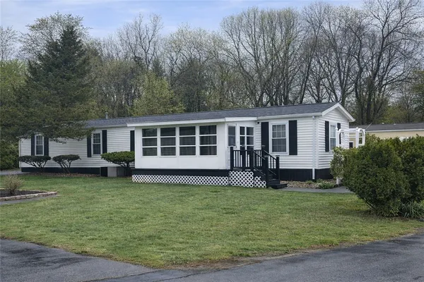 $184,900 | 77 Wright Way, Coventry, RI 02816