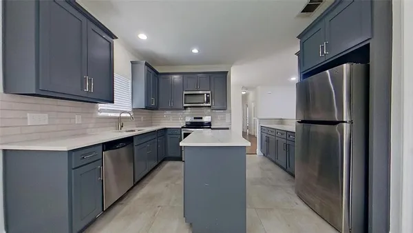 $2,500 | 4508 Champion Hill Drive, Grand Prairie, TX 75052