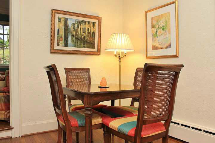 2428 Robin Hood Road Southeast Roanoke, VA 24014 - Photo 15 of 54 img_8986