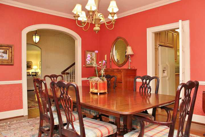 2428 Robin Hood Road Southeast Roanoke, VA 24014 - Photo 22 of 54 img_9010