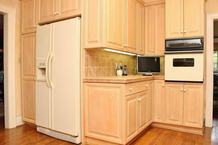 2428 Robin Hood Road Southeast Roanoke, VA 24014 - Photo 27 of 54 img_9022